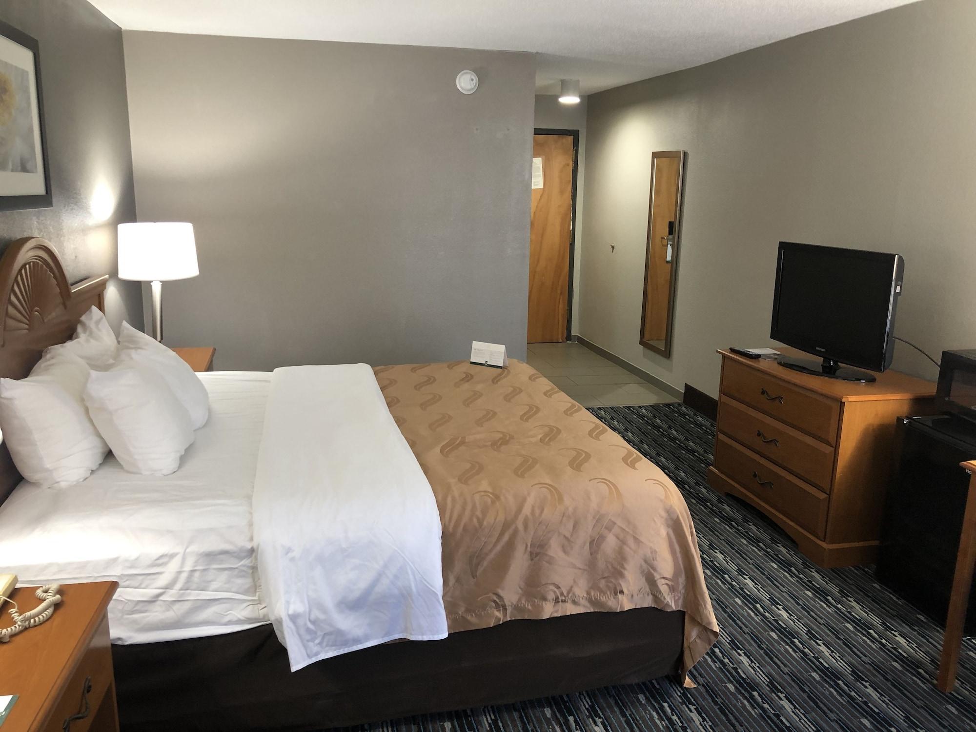 Quality Inn Rochester South Екстериор снимка