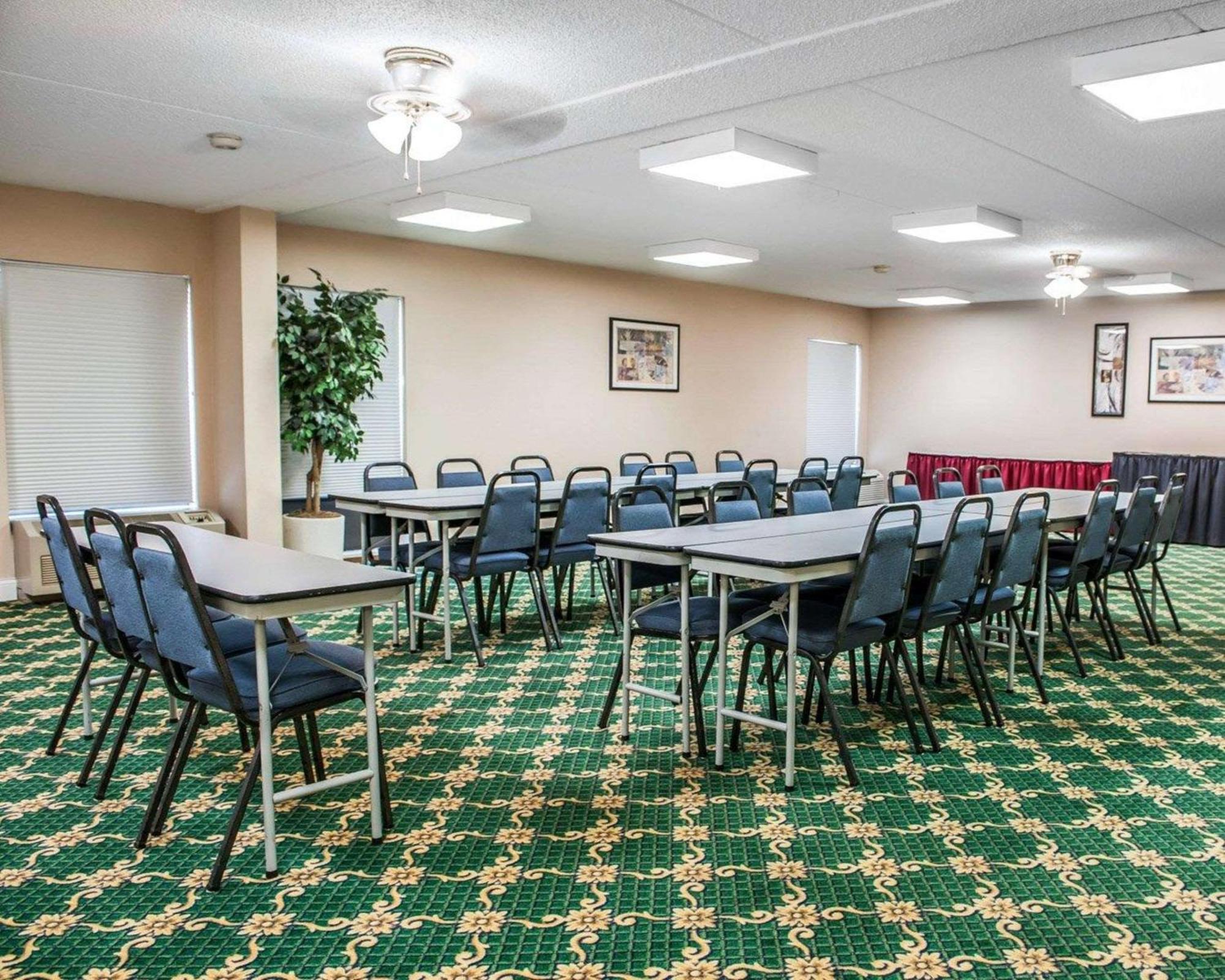 Quality Inn Rochester South Екстериор снимка