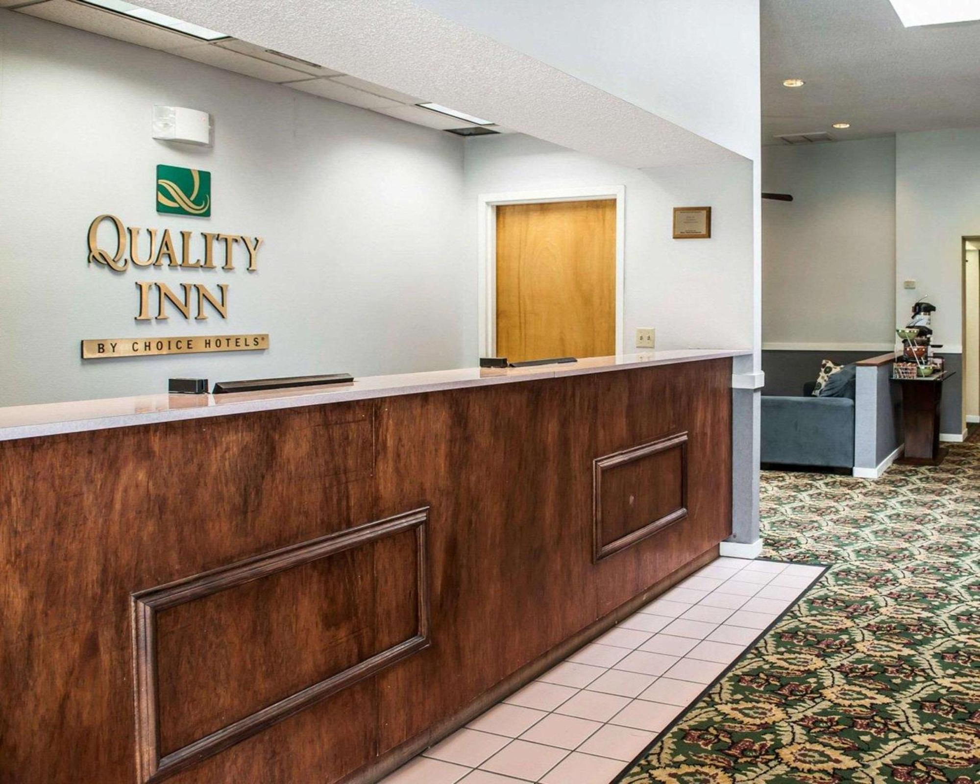 Quality Inn Rochester South Екстериор снимка